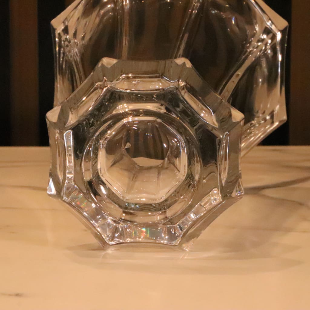 Transparent Long Vase [Crystal]